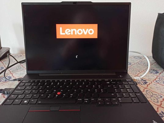 Lenovo servis laptopa