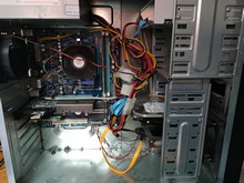 pc servis pokvaren kompjuter