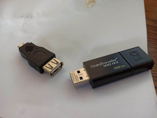 USB stick za mobitel ženska strana za normalni USB stick